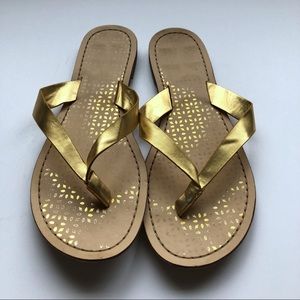 Aldo 8 Gold Metallic Sandals Z13
